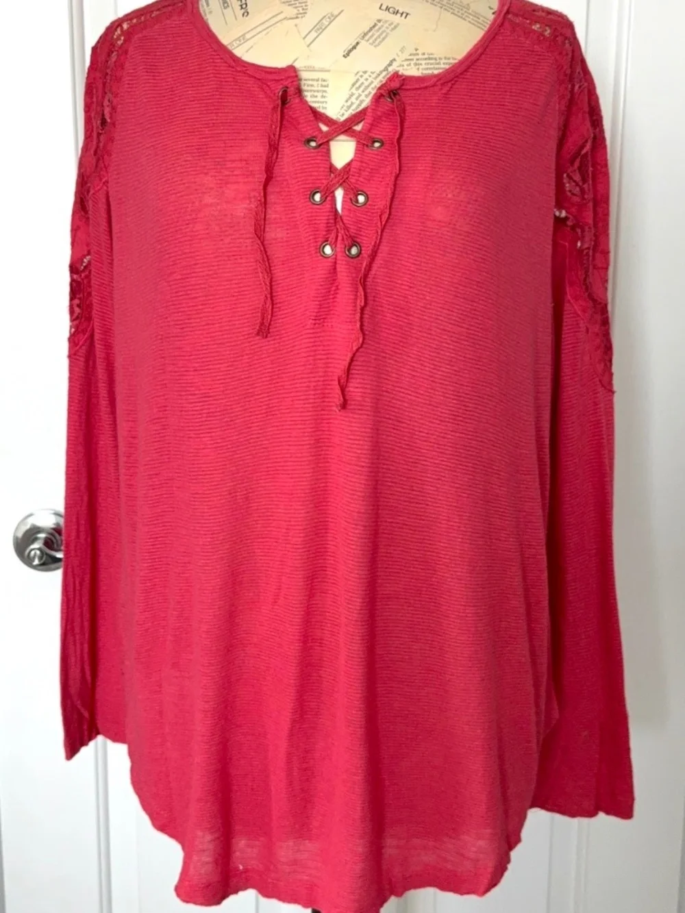 FREE PEOPLE Fuschia Embroidered Lace Sleeve Drawstring Top M